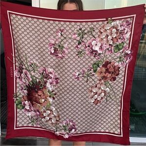 Authentic Gucci floral silk square scarf